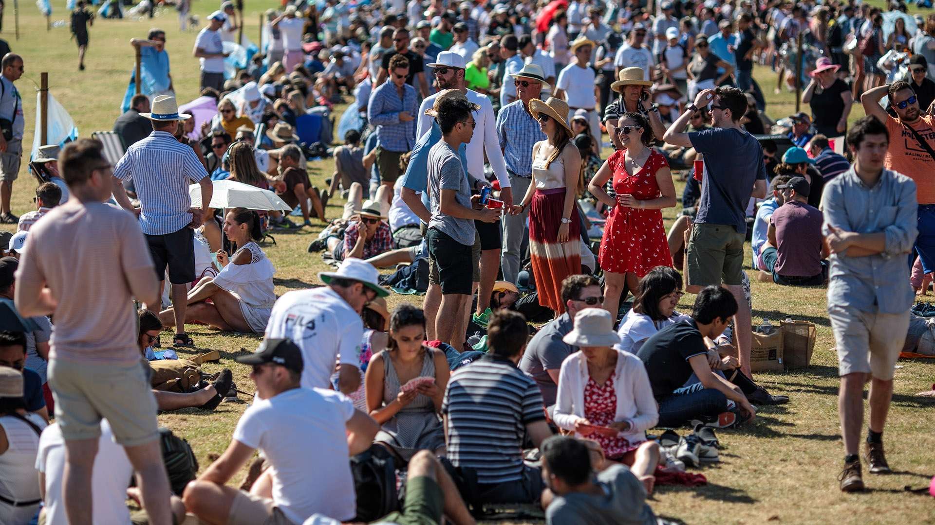 太阳报：英甲队都不会给霍伊伦5000镑周薪.